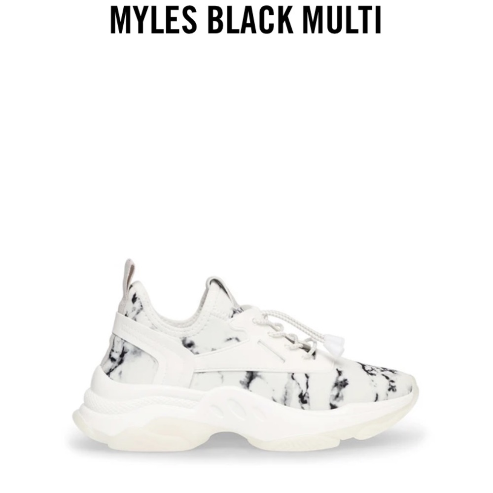 Steve Madden Myles Style
